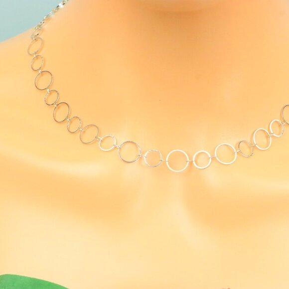 Delicate & Contemporary Necklace Chain, A Lovely Choice for Women, EVCH1615 - Picture 4 of 10